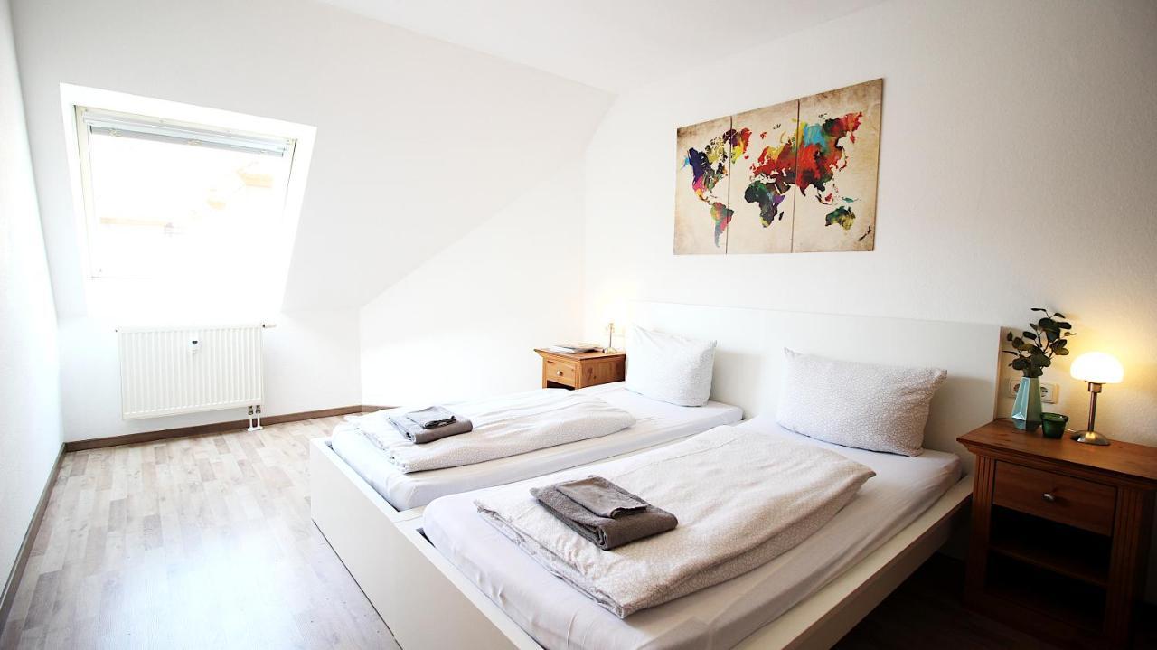 Homie Stay Zell - Apartment Mit Privatparkplatz Zell am Main Exterior foto