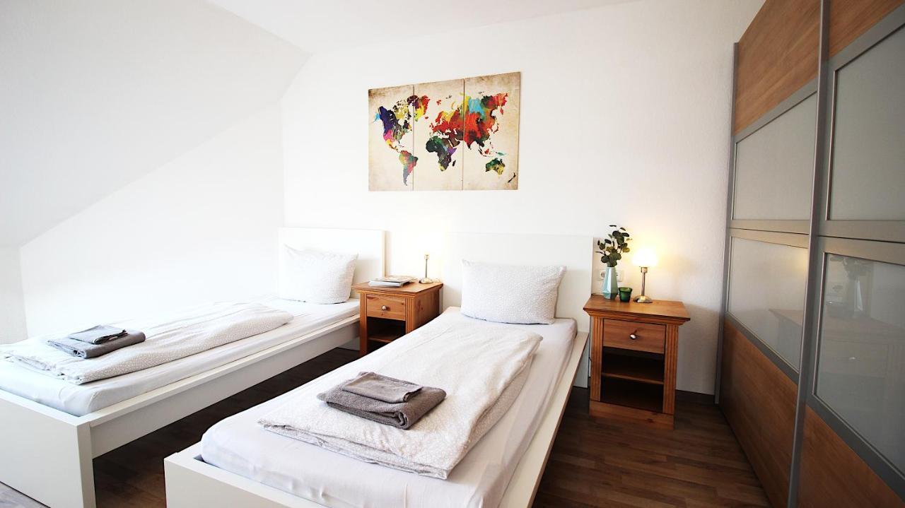 Homie Stay Zell - Apartment Mit Privatparkplatz Zell am Main Exterior foto