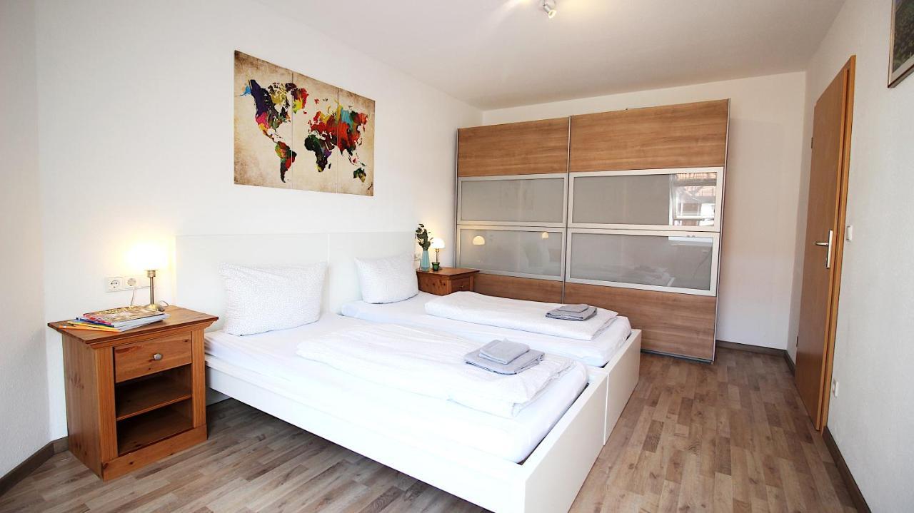 Homie Stay Zell - Apartment Mit Privatparkplatz Zell am Main Exterior foto