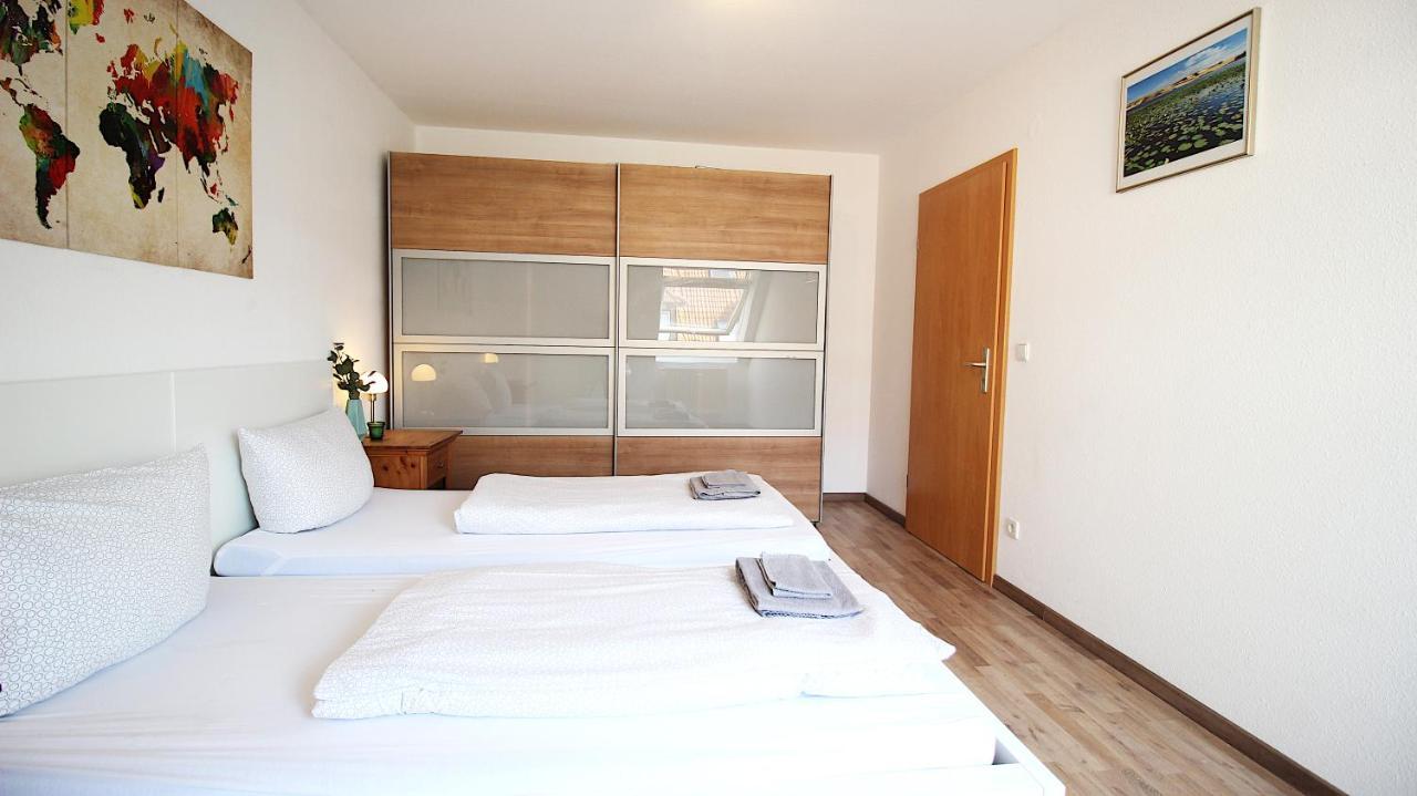 Homie Stay Zell - Apartment Mit Privatparkplatz Zell am Main Exterior foto