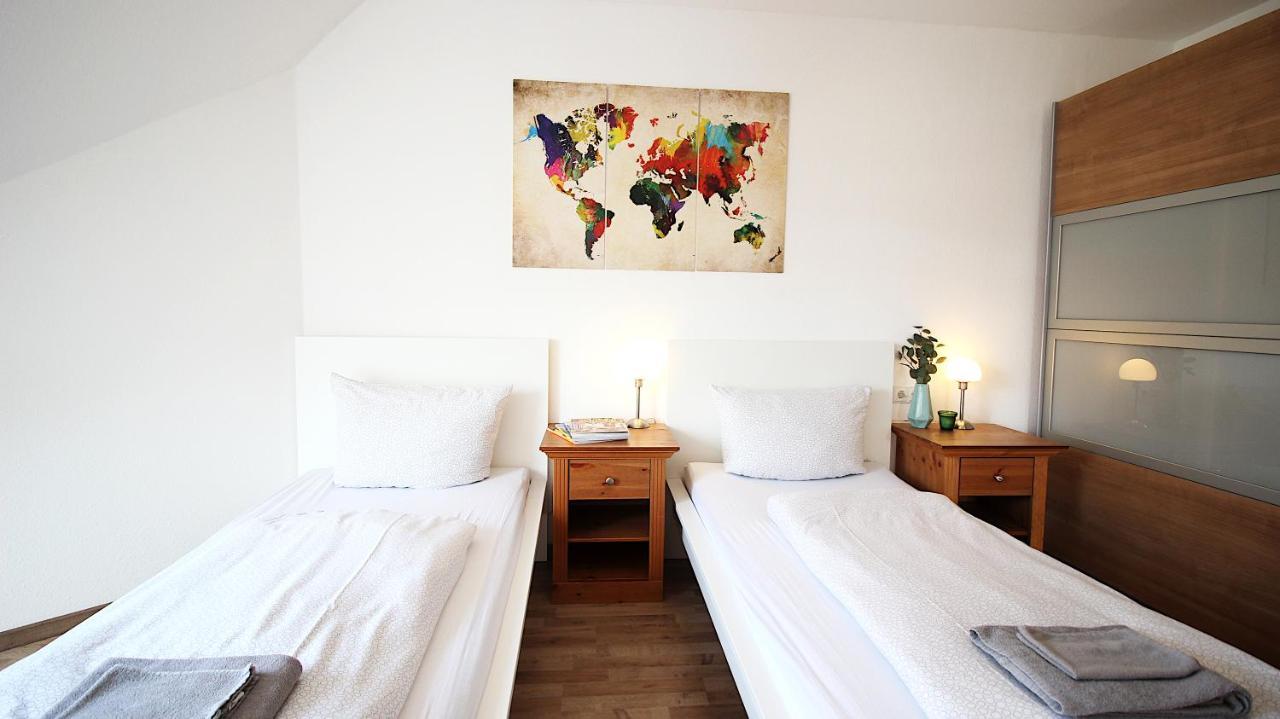 Homie Stay Zell - Apartment Mit Privatparkplatz Zell am Main Exterior foto