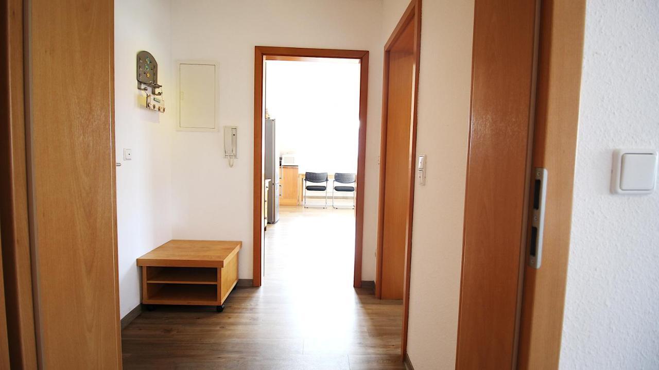 Homie Stay Zell - Apartment Mit Privatparkplatz Zell am Main Exterior foto
